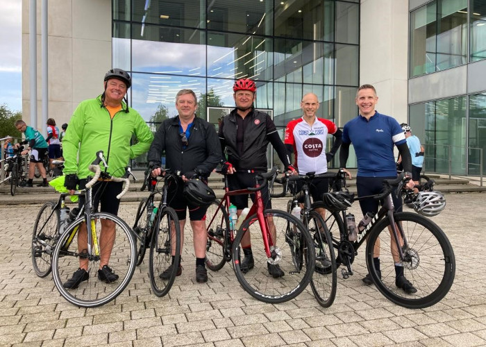 AFB GroceryAid cycling team 2022